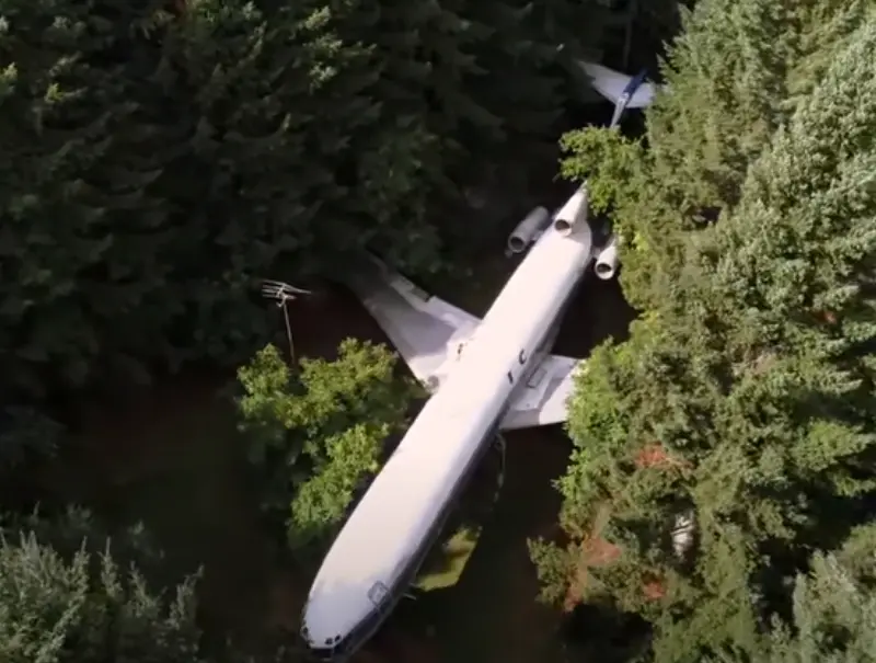 Ο Αμερικανός που ζει σε ιστορικό Boeing των Ολυμπιακών Αερογραμμών