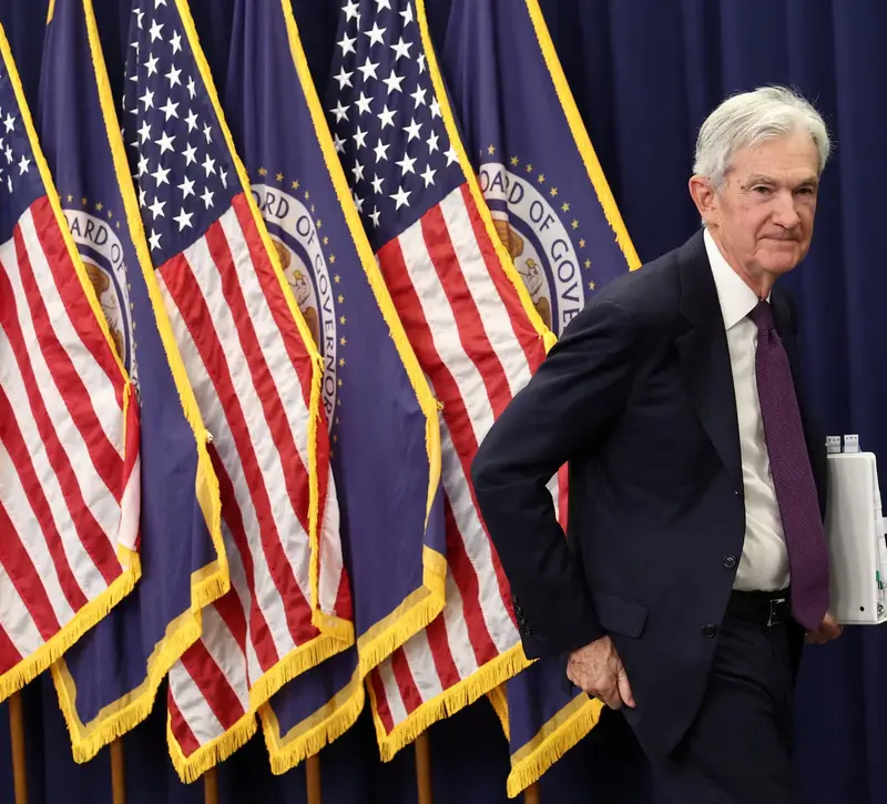 Πάουελ: Δήλωση-βόμβα από τον πρόεδρο της Fed – «Θα παραμείνω στο ΔΣ»