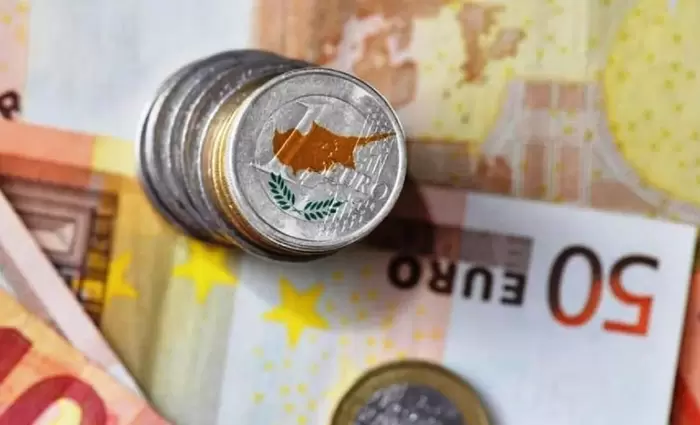 Οι φόροι κρατούν γεμάτα τα κρατικά ταμεία – Πλεόνασμα €552,9 εκατ. το 5μηνο, αυξημένο από πέρσι