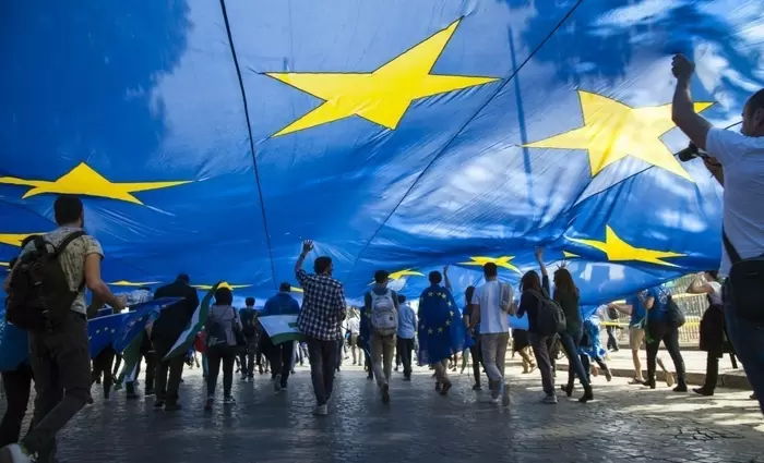 Ευρωζώνη: Επιβράδυνση της ανάπτυξης και φόβοι για στασιμοπληθωρισμό λόγω πολέμου στο Ιράν