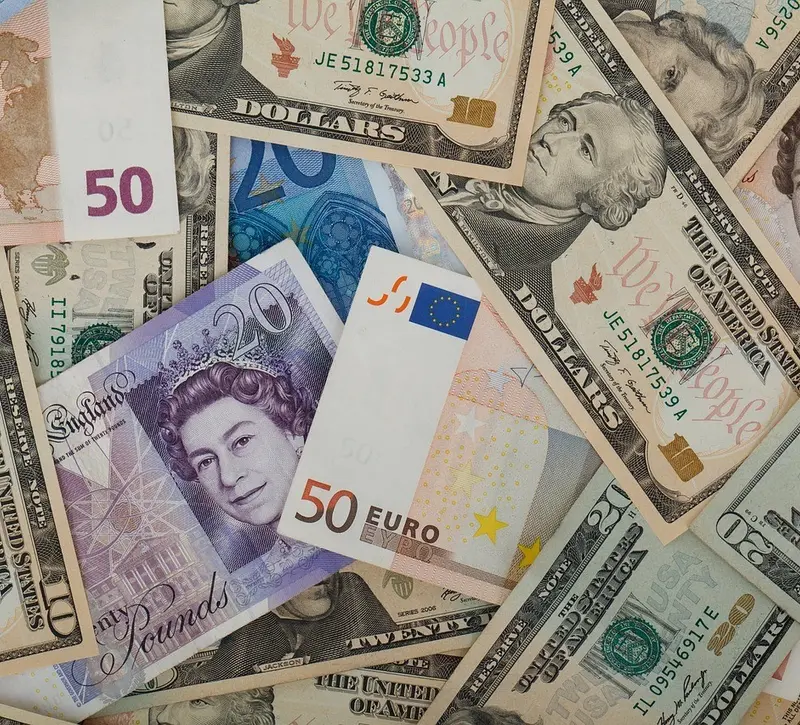 Πόλεμος Ιράν: Στροφή επενδυτών σε ασφαλή καταφύγια καθώς κλιμακώνεται η κρίση