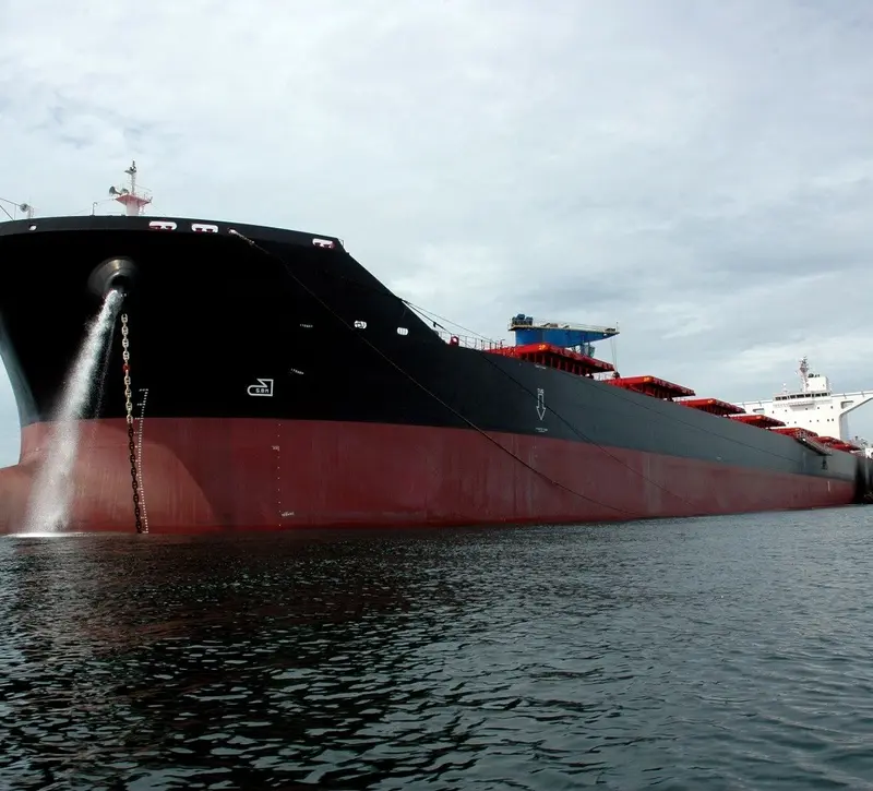 Δεξαμενόπλοια: Ο πόλεμος στο Ιράν σπρώχνει τα πλοία καυσίμων στο αργό πετρέλαιο