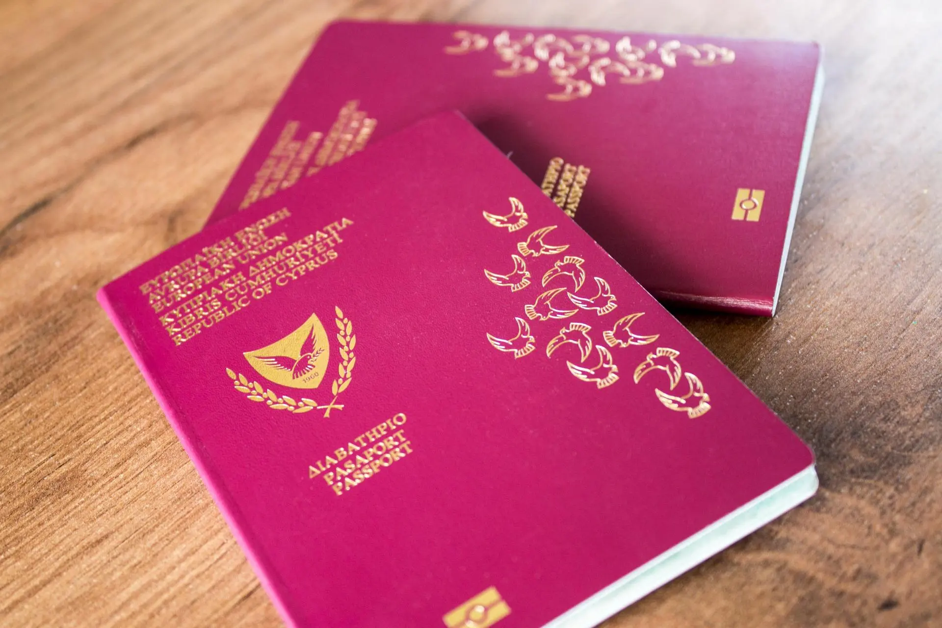 Έρχονται αγωγές κατά της Δημοκρατίας από επενδυτές