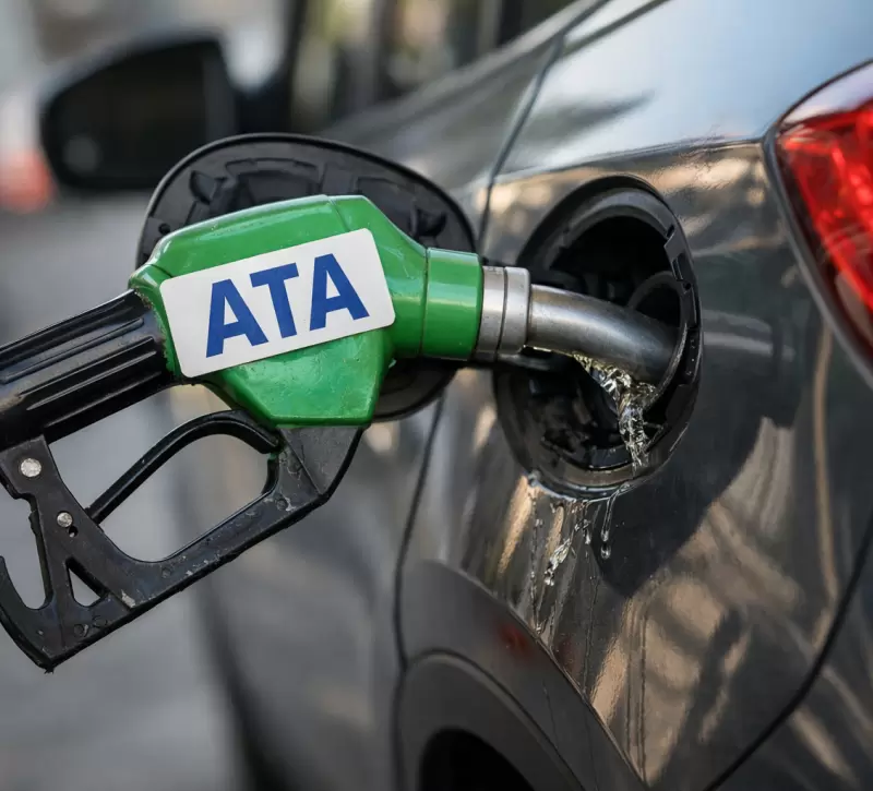 Αντί για ευρώ… λίτρα: Σχέδιο για ΑΤΑ σε κουπόνια καυσίμων στο τραπέζι