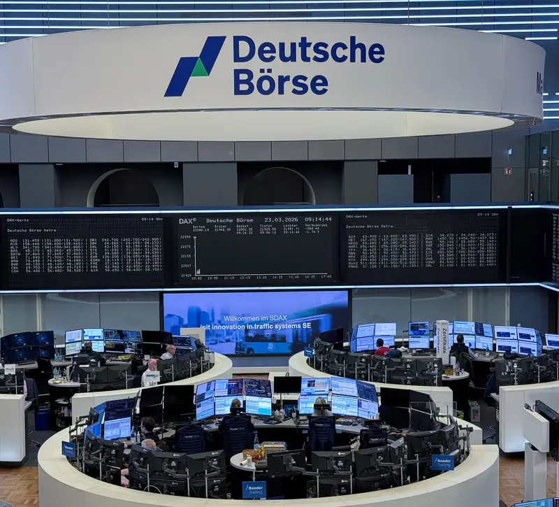 Μεικτή εικόνα στις ευρωαγορές: «Ανάσα» από το σήμα Τραμπ για πρόωρο τέλος στον πόλεμο με το Ιράν