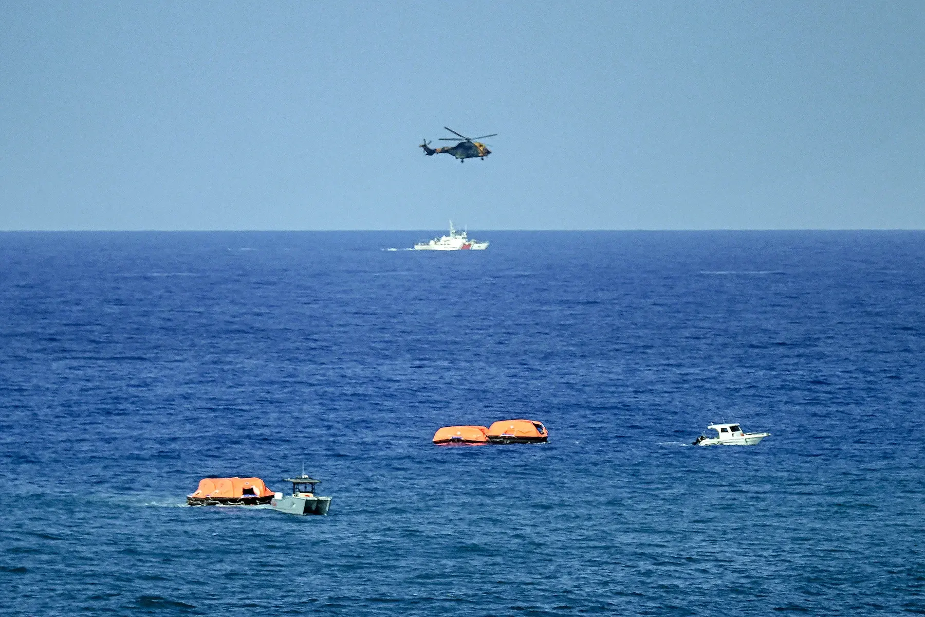 Κερύνεια: Συνεχίζονται οι έρευνες για εντοπισμό 18 αγνοουμένων του ναυαγίου