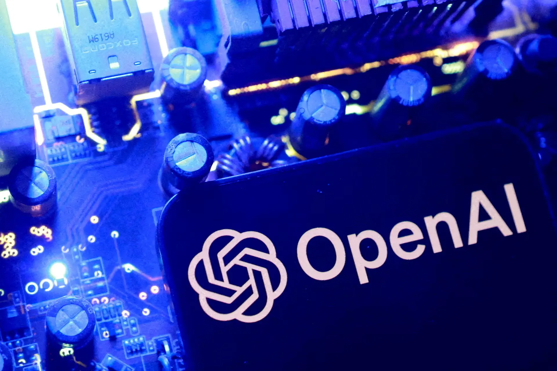 OpenAI: Οι επενδυτές κάνουν πίσω – Κόβει $10 δισ. από τον στόχο χρηματοδότησης και 150 δισ. από την αποτίμησή της