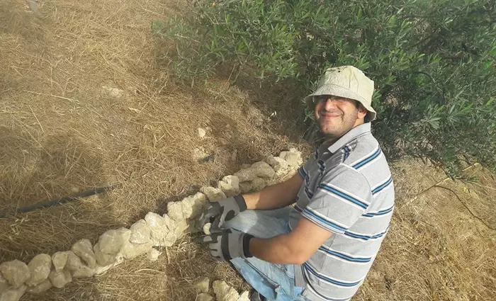 Ο Κύπριος μηχανολόγος που βραβεύθηκε για το ελαιόλαδό του