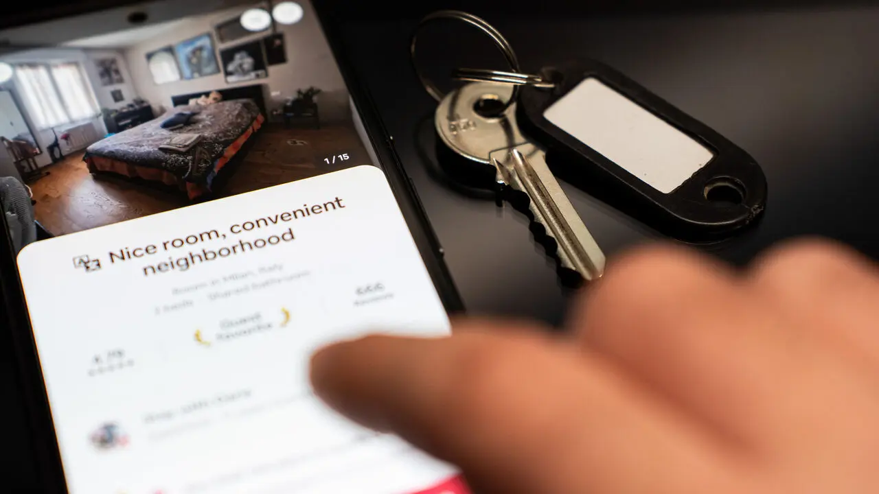 Η ΕΕ βάζει «φρένο» στα airbnb σε τουριστικούς προορισμούς