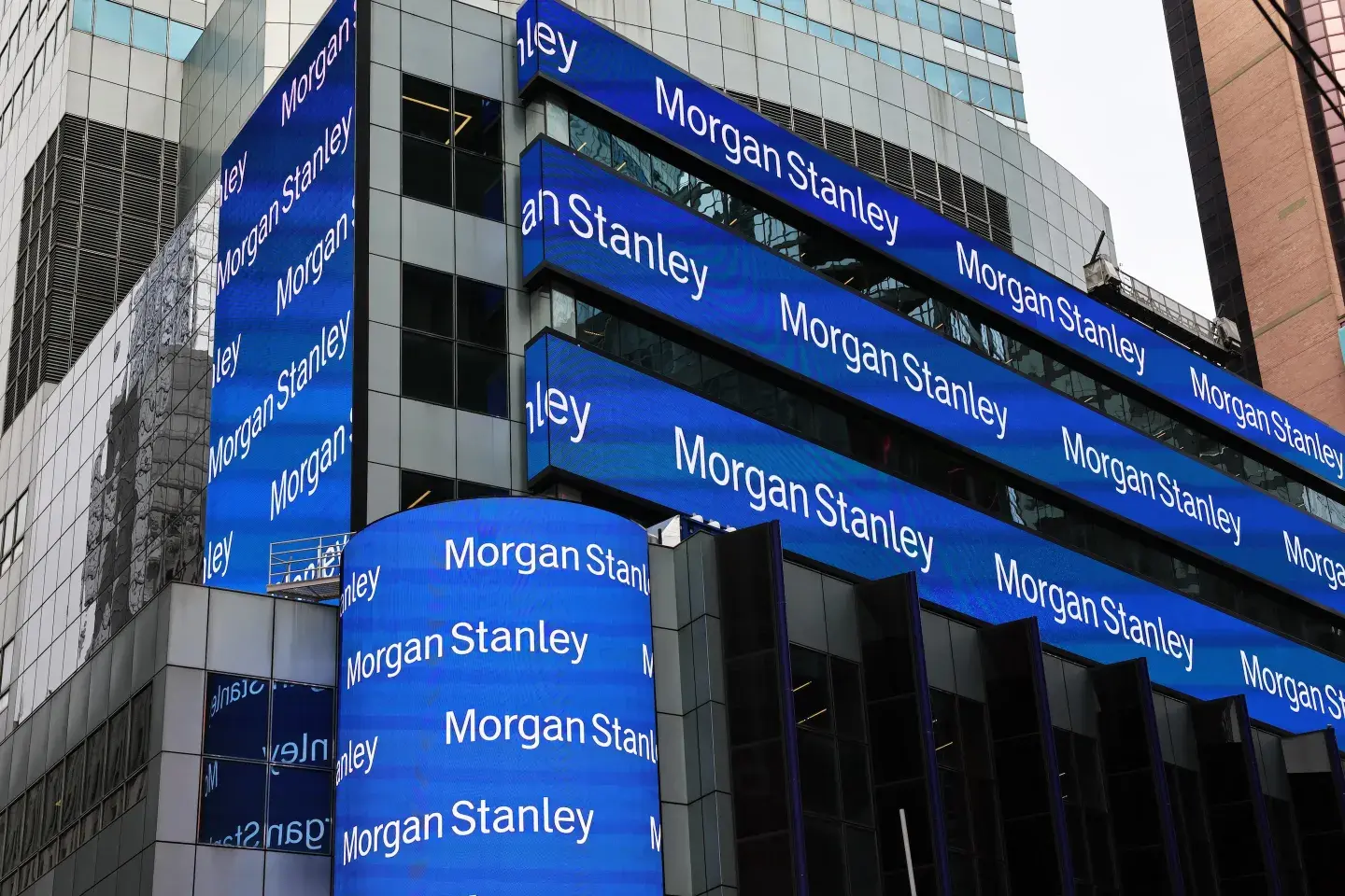 Morgan Stanley: Οι εταιρείες που ενσωματώνουν την ΑΙ νωρίς θα καταγράψουν κέρδη