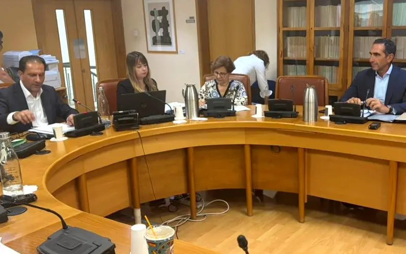 Περιορισμοί στην απόκτηση γης από ξένους – Αναζητείται φόρμουλα για τα νομικά πρόσωπα