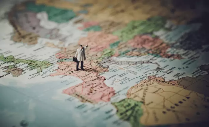 Η Γαλλία τάσσεται υπέρ του παγκόσμιου ελάχιστου συντελεστή φορολογίας