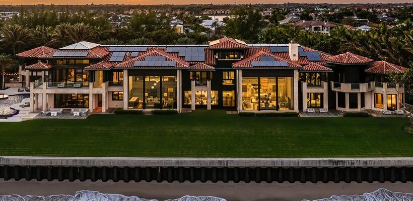 Ο ελληνικής καταγωγής δισεκατομμυριούχος και το σπίτι των $150 εκατ.