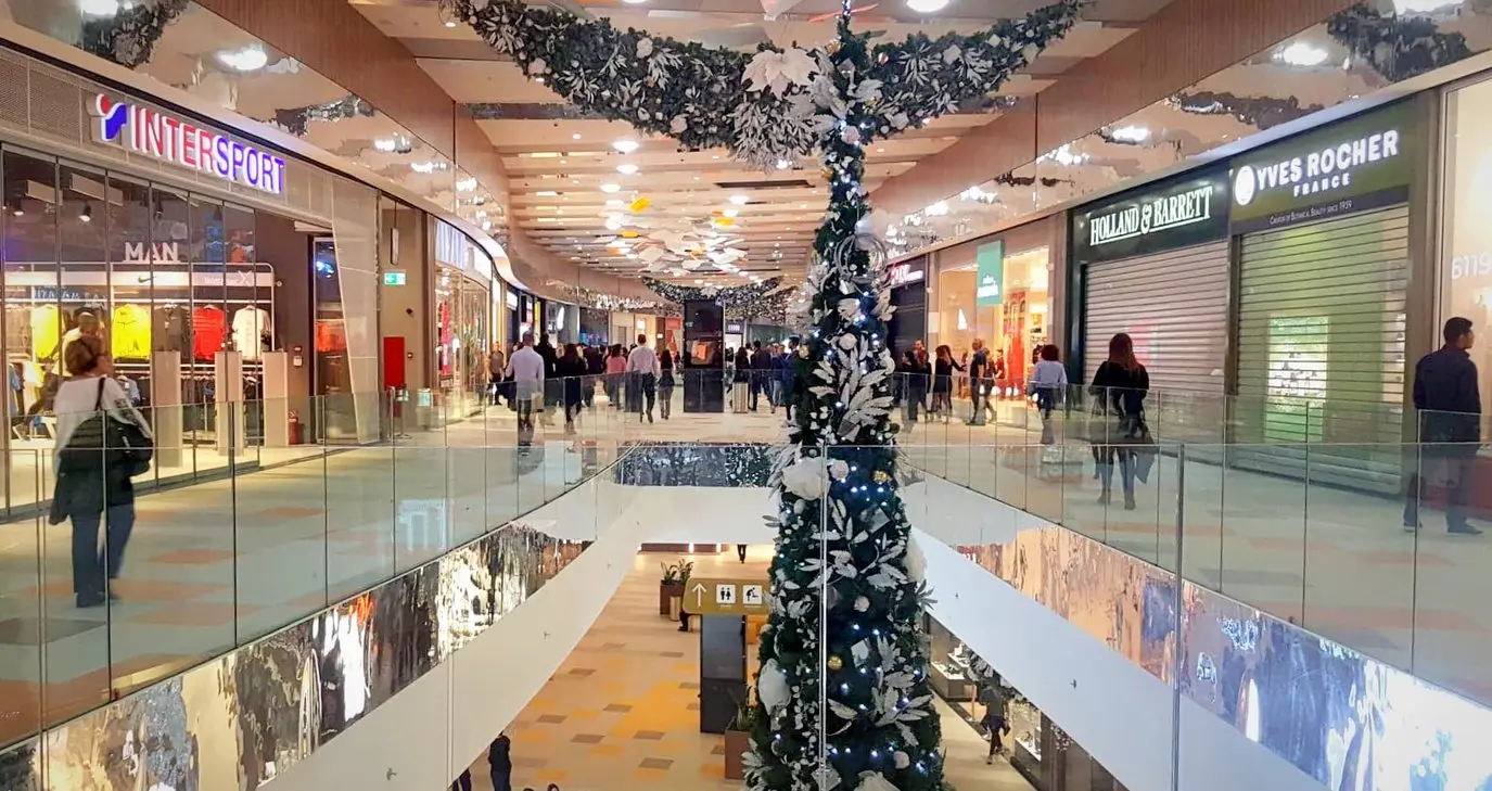 Το λιανικό εμπόριο κέρδισε το στοίχημα των γιορτών