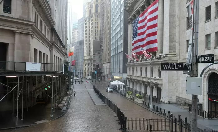 Βαριές απώλειες για την Wall Street