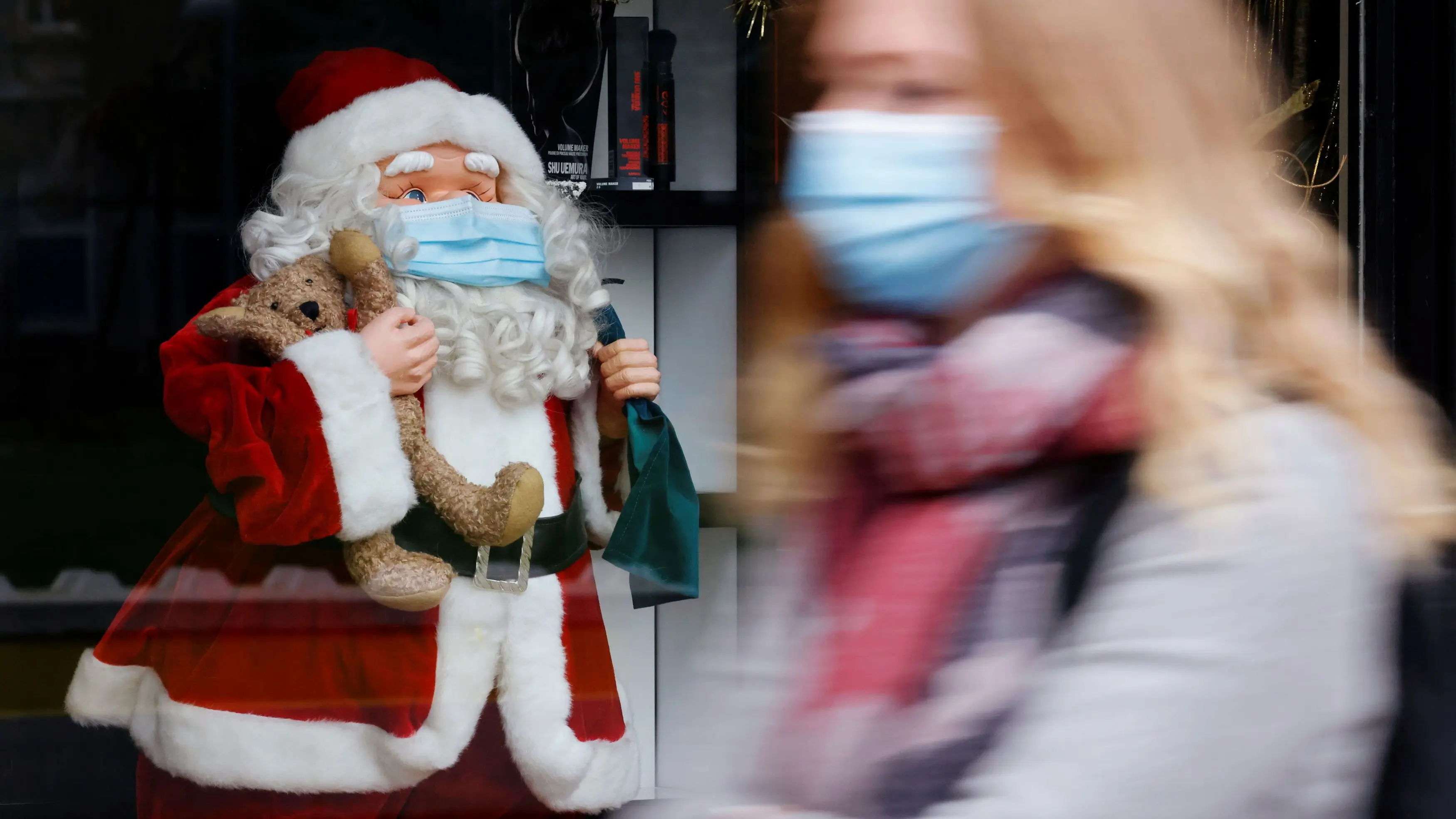 Με το σταγονόμετρο η άρση των μέτρων στις γιορτές