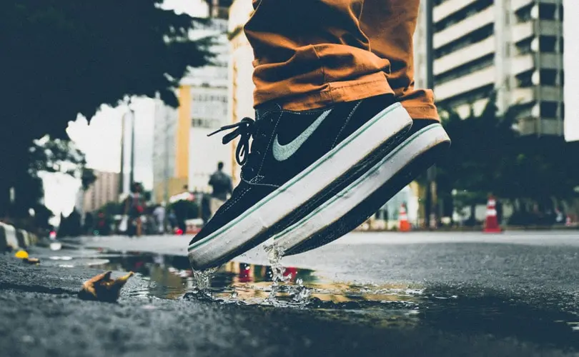 Η Nike αναστέλλει τις online πωλήσεις της στην Τουρκία