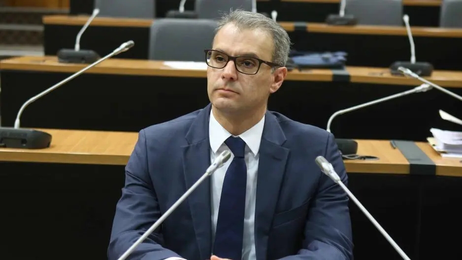 Επιβράδυνση οικονομίας και εκτόξευση πληθωρισμού λόγω γεωπολιτικών εξελίξεων