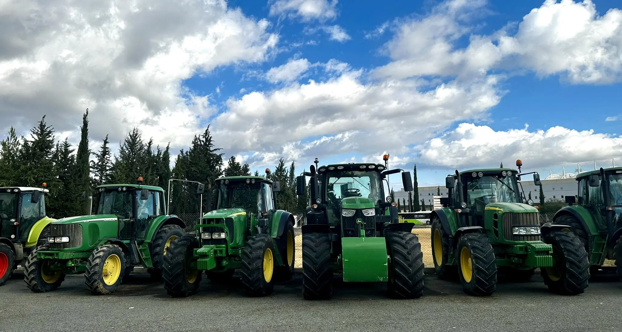 «Θα πληρώσουμε για όλα» - Άσπρος καπνός από συνάντηση ΚΟΑΠ με αγροτικές οργανώσεις