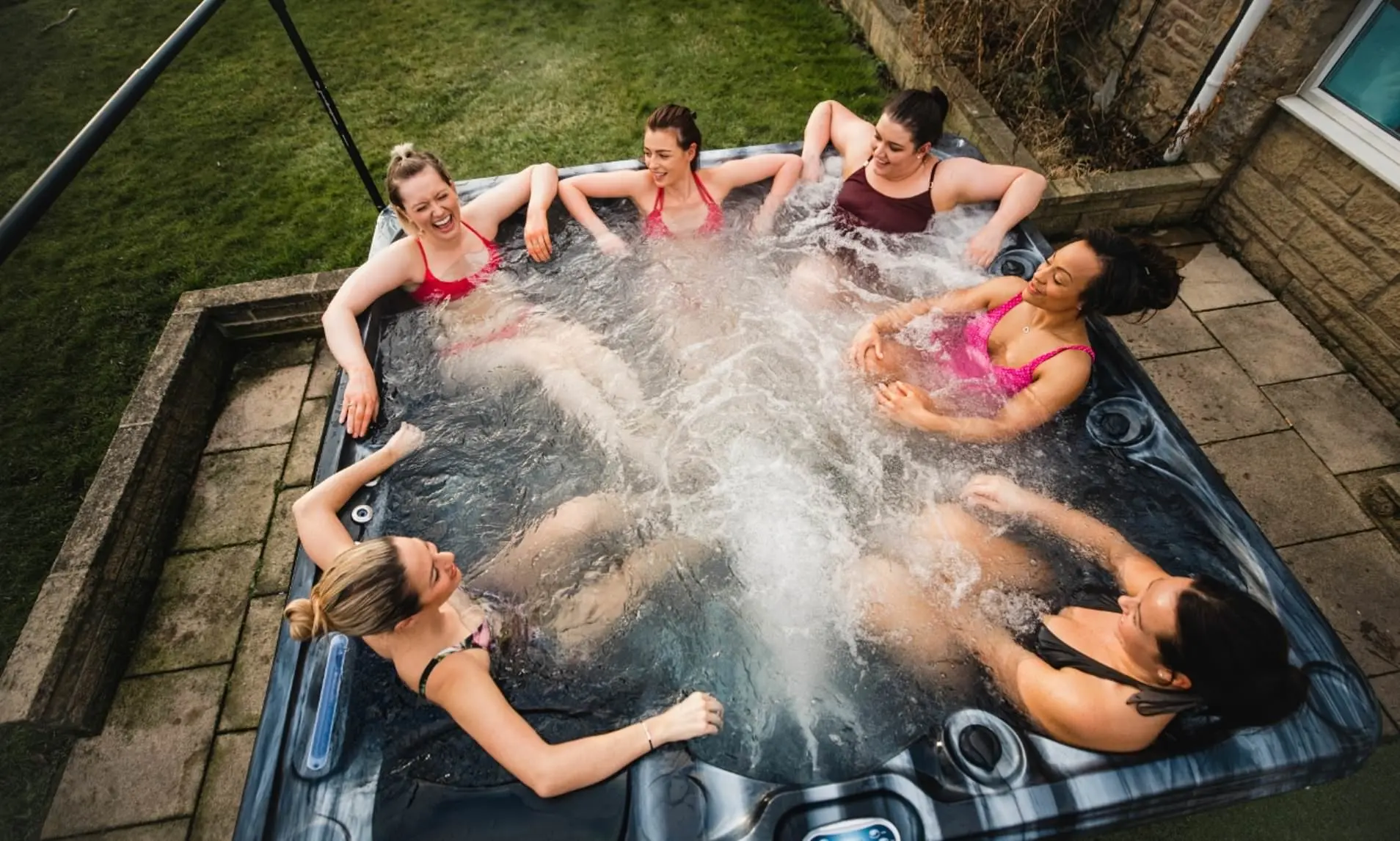 Τριπλασιάστηκαν οι αποζημιώσεις ασφαλιστικών που σχετίζονται με τζακούζι