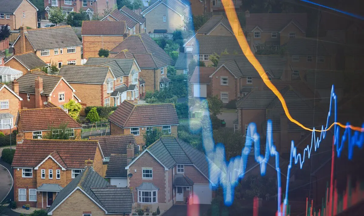 Financial Times: Προβλέπεται απότομη πτώση στην παγκόσμια αγορά κατοικίας