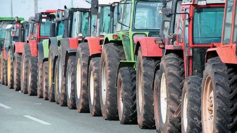 Στους δρόμους με τα τρακτέρ τους οι αγρότες - Ποιοι δρόμοι επηρεάζονται