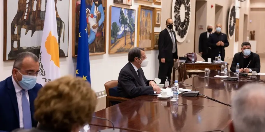 Αποφασίζει για νέα μέτρα σήμερα το Υπουργικό