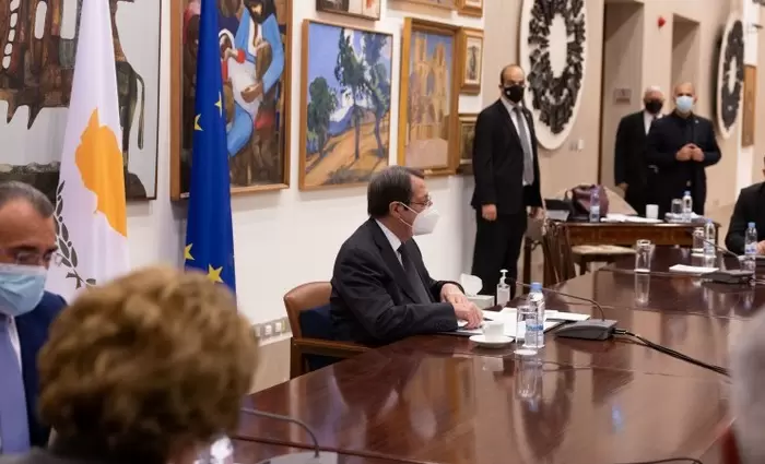 Αποφασίζει για νέα μέτρα σήμερα το Υπουργικό