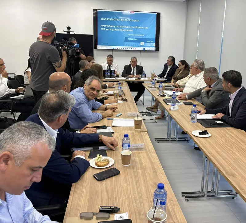 Συνταξιοδοτική μεταρρύθμιση: Επιφυλάξεις συντεχνιών για τη... «βιασύνη» του Υπουργού Εργασίας