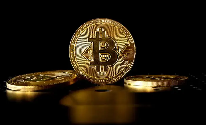Ανακάμπτει η αγορά κρυπτονομισμάτων – Πάνω από τα 71.000 δολάρια το Bitcoin