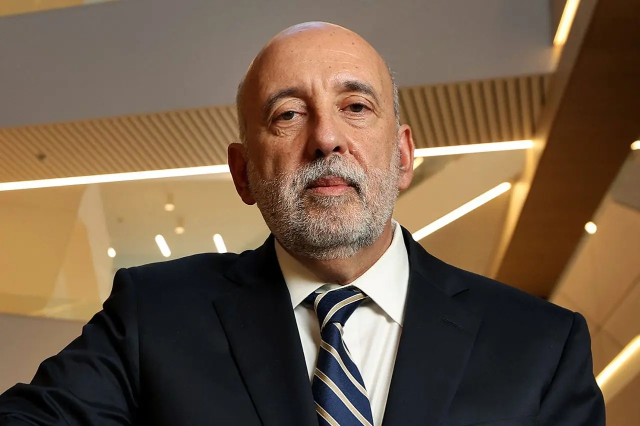 Γιατί έρχεται ο «Κύπριος» Διοικητής της Κεντρικής Τράπεζας της Ιρλανδίας