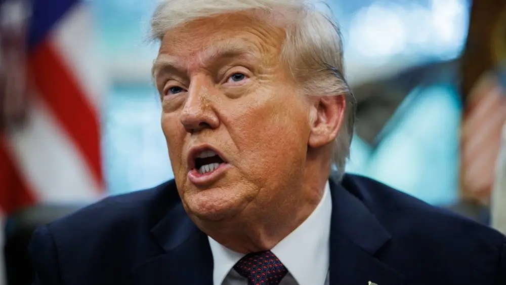 Προειδοποίηση Τραμπ στο Ανώτατο Δικαστήριο να μην μπλοκάρει τους δασμούς