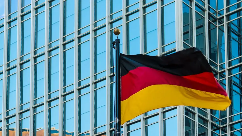 «Μετρητά στο στρώμα» κρύβουν οι Γερμανοί