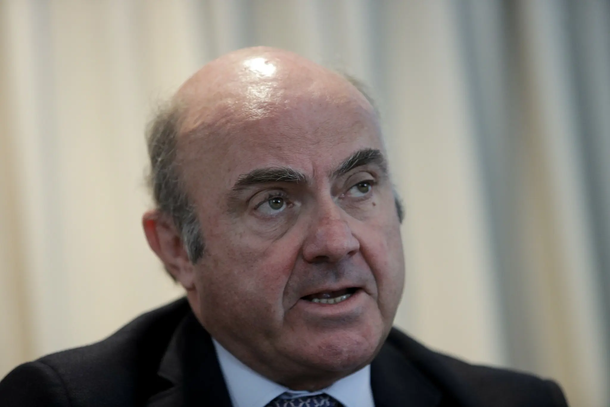 Ντε Γκίντος (ΕΚΤ): Περιορισμένος ο κίνδυνος απόκλισης από τον στόχο για τον πληθωρισμό