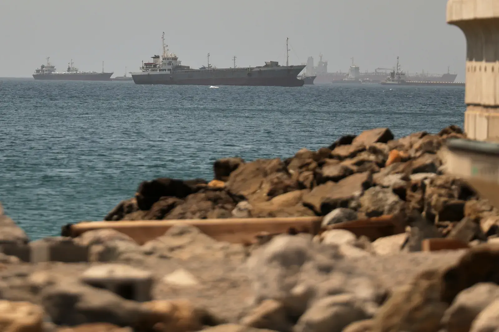 Ορμούζ: Οι πέντε όροι της προσωρινής συμφωνίας για τα Στενά