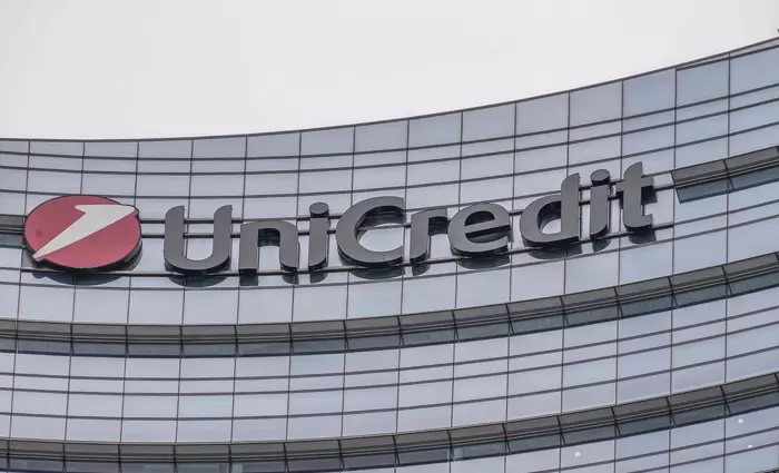UniCredit: Ρεκόρ κερδών πριν την προσφορά για Commerzbank