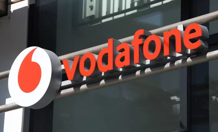 Vodafone: Αγοράζει το 49% της VodafoneThree έναντι $5,8 δισ. και ενισχύεται στο Ηνωμένο Βασίλειο
