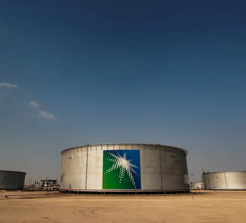 Ηχηρή προειδοποίηση Aramco: «Τρομακτικά μικρό» το δίχτυ ασφαλείας του πετρελαίου