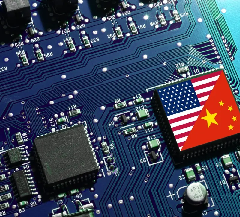 Κινεζική «καταιγίδα» φτηνής τεχνητής νοημοσύνης για την επικράτηση στην κούρσα του ΑΙ