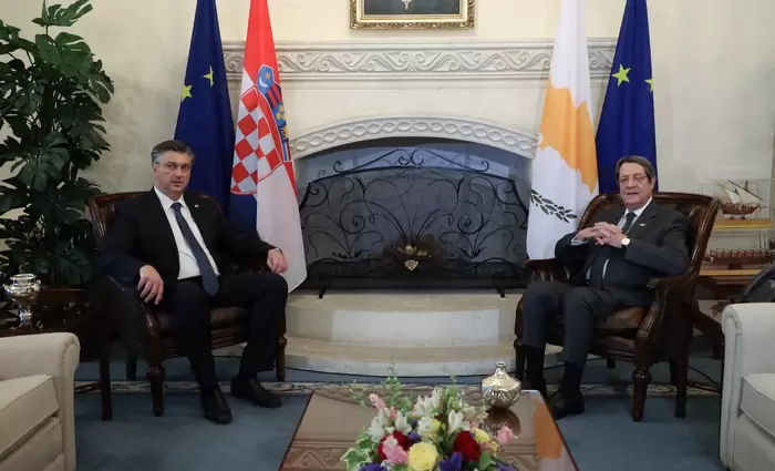 ΠτΔ: Το κόστος των κυρώσεων δεν πρέπει να είναι μεγαλύτερο για τις οικονομίες μας παρά για την Ρωσία