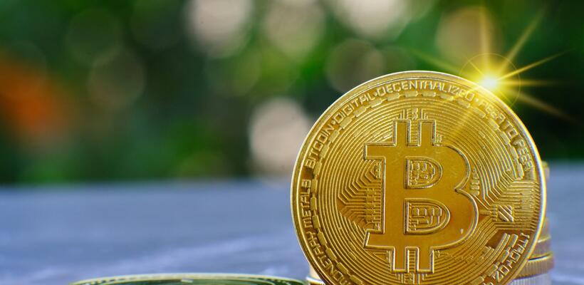 Bitcoin: Παραμένει σταθερό πάνω από $70.000