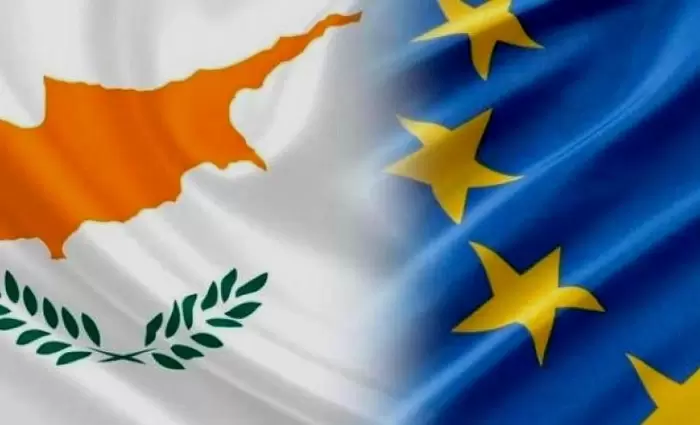 Μαζεμένες «διαδικασίες επί παραβάσει» από ΕΕ για Κύπρο