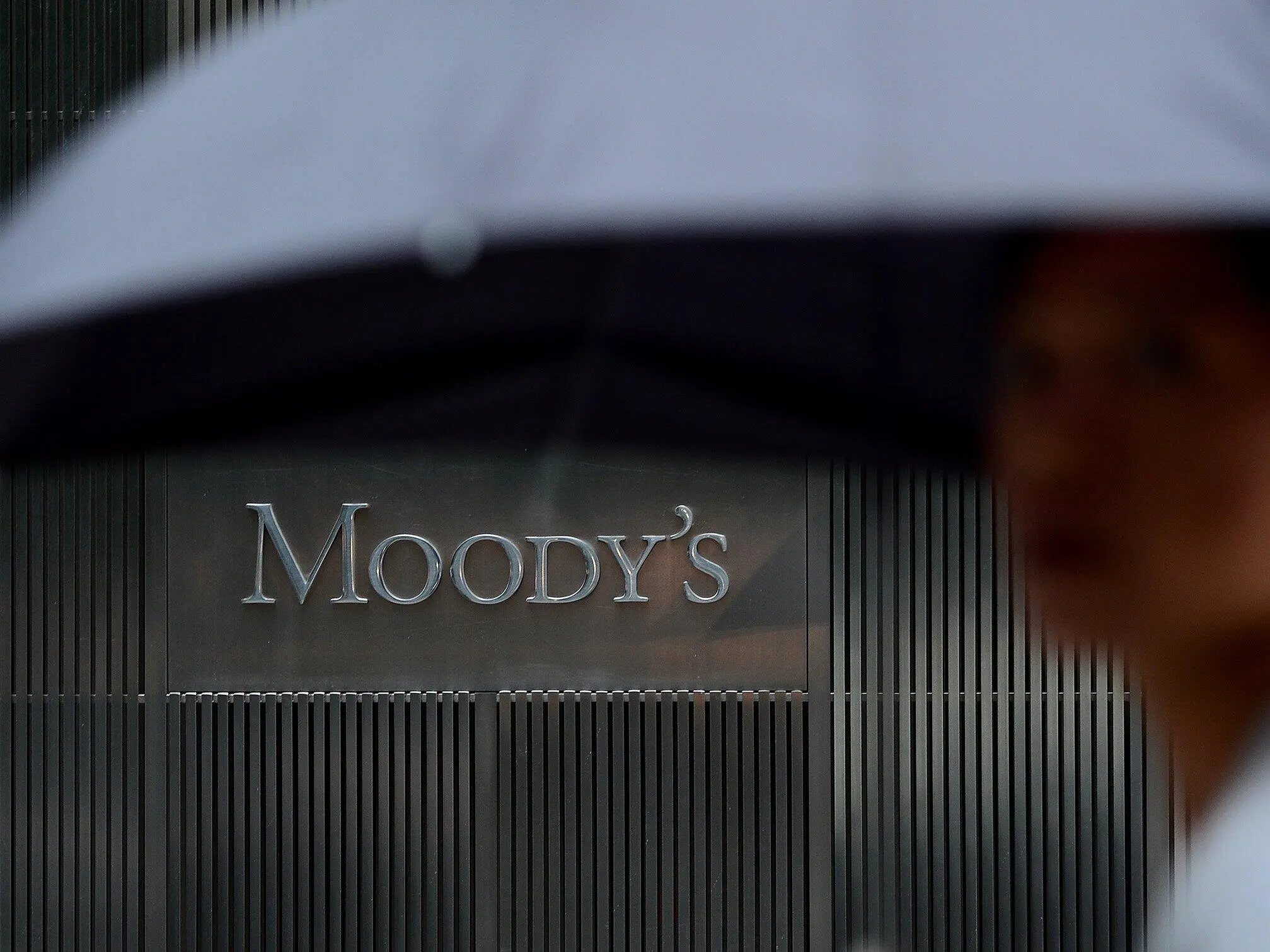 Moody's: Υποβάθμισε το αξιόχρεο 18 τουρκικών τραπεζών 