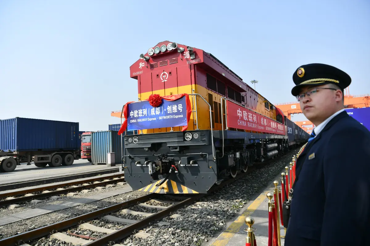 Η Κίνα κατασκευάζει 4.400 χλμ σιδηροδρόμου μέχρι το τέλος του χρόνου