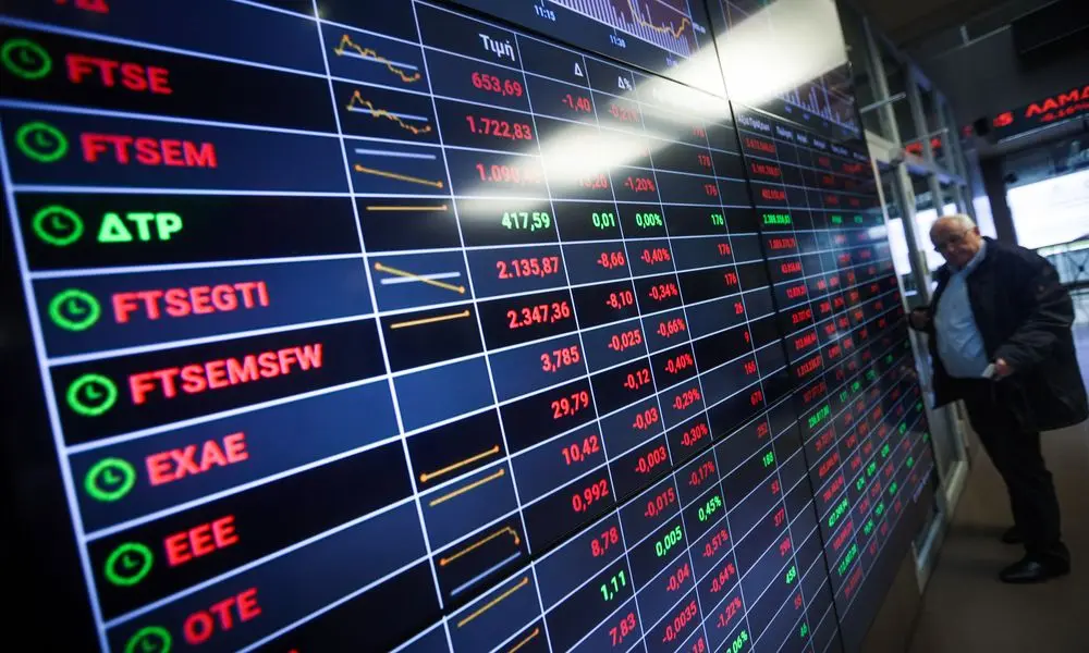 Βυθίζεται όλο και πιο βαθιά το Χρηματιστήριο Αθηνών