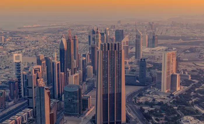 Ηνωμένα Αραβικά Εμιράτα: Εκτός λίστας υψηλού κινδύνου της ΕΕ για ξέπλυμα χρήματος