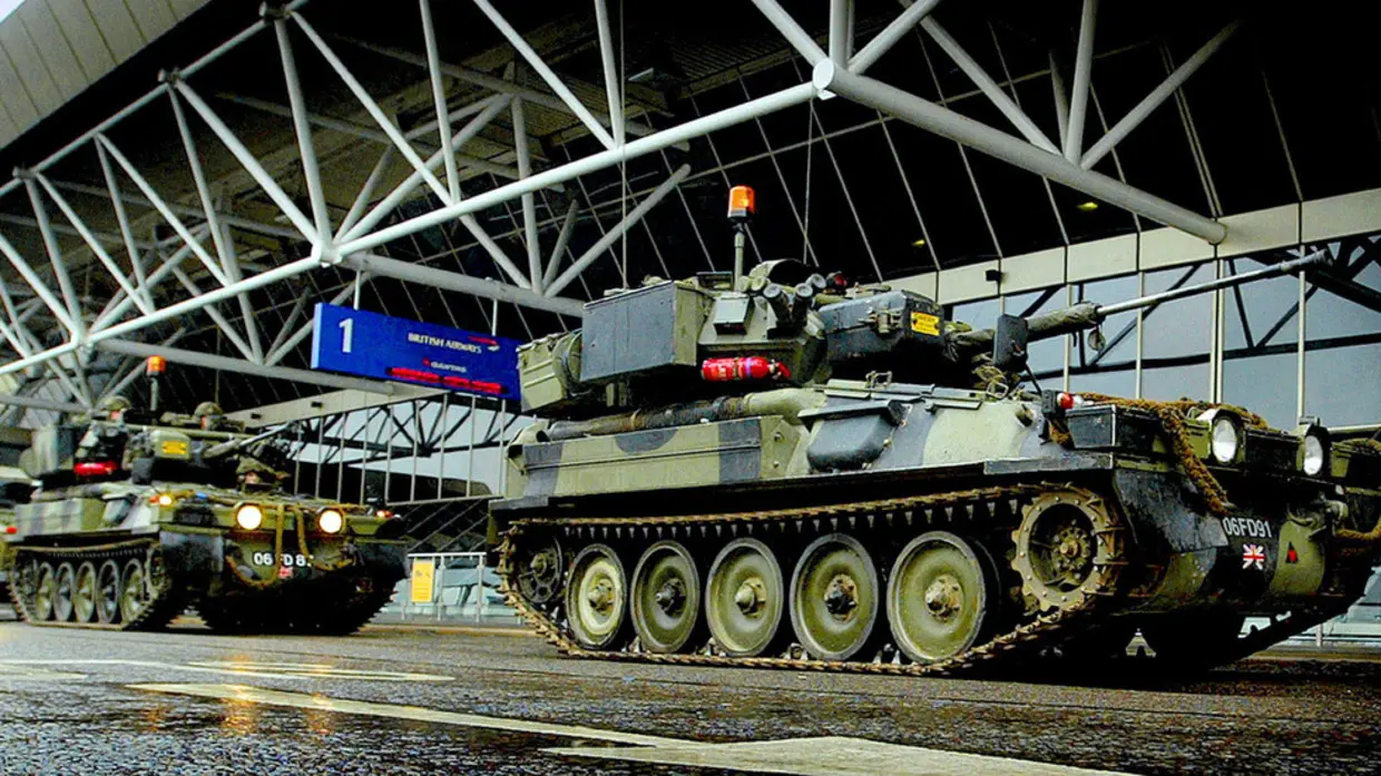 Βρετανία: Σε ετοιμότητα οι ένοπλες δυνάμεις για την κρίση στα καύσιμα