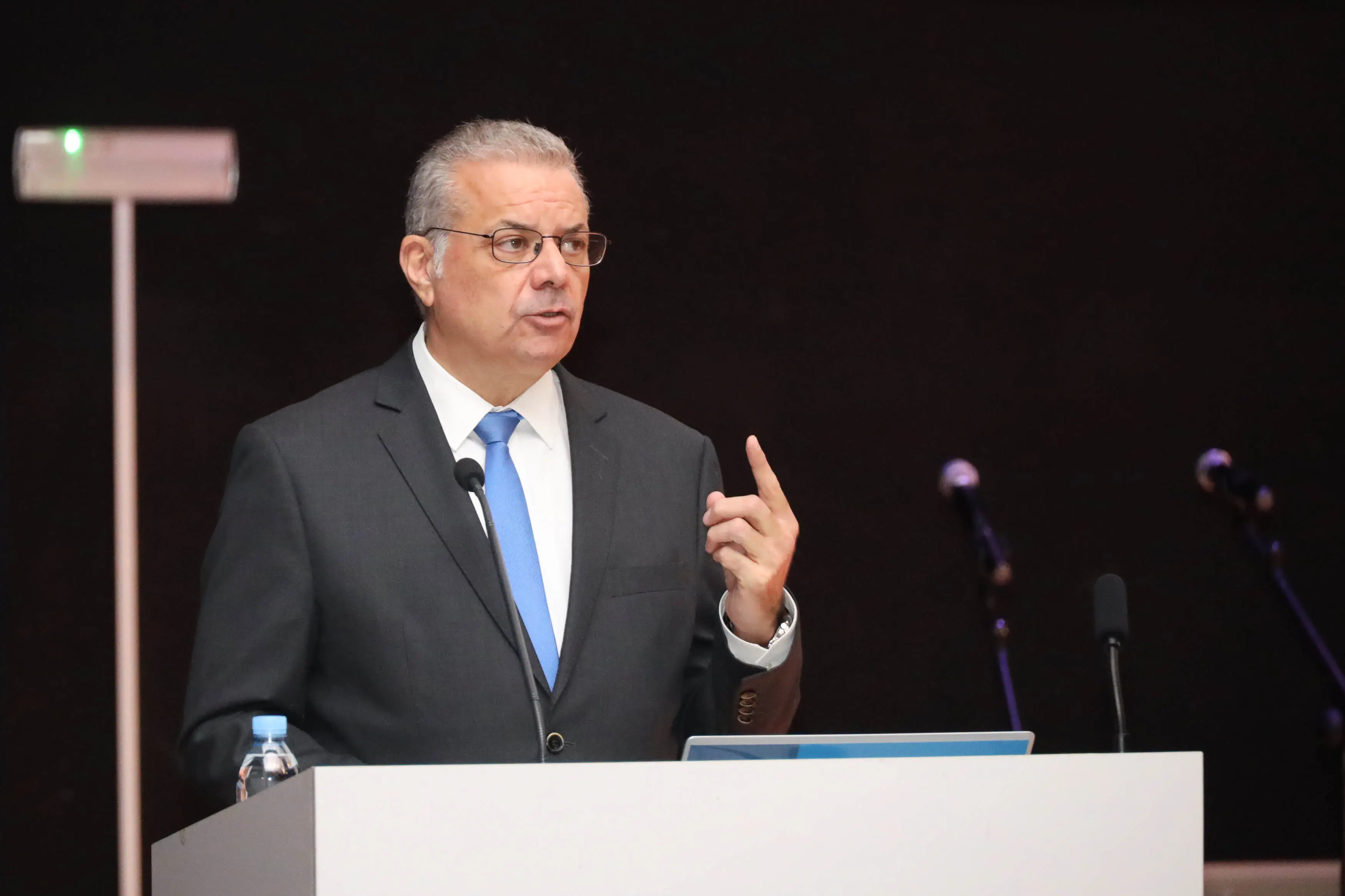 ΥΠΕΣ: Καρφιά σε Ελεγκτική Υπηρεσία για φάκελο πολιτογράφησης