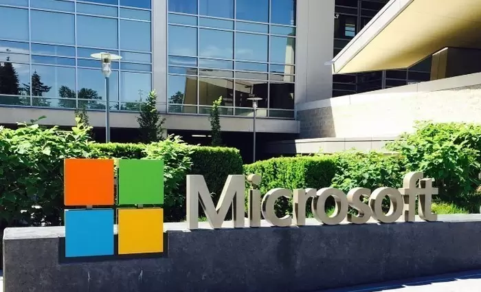 ΗΠΑ: Ο ρόλος της Microsoft μεγαλώνει καθώς η Fed περιορίζει τη στήριξη στην οικονομία