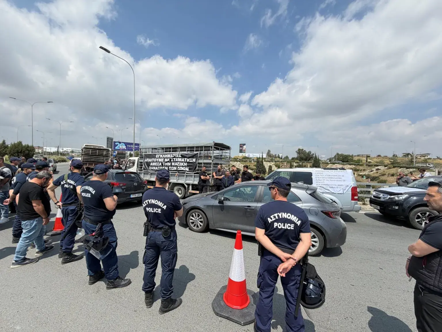 Νέα κινητοποίηση κτηνοτρόφων την Παρασκευή - Πάνε Ριζοελιά